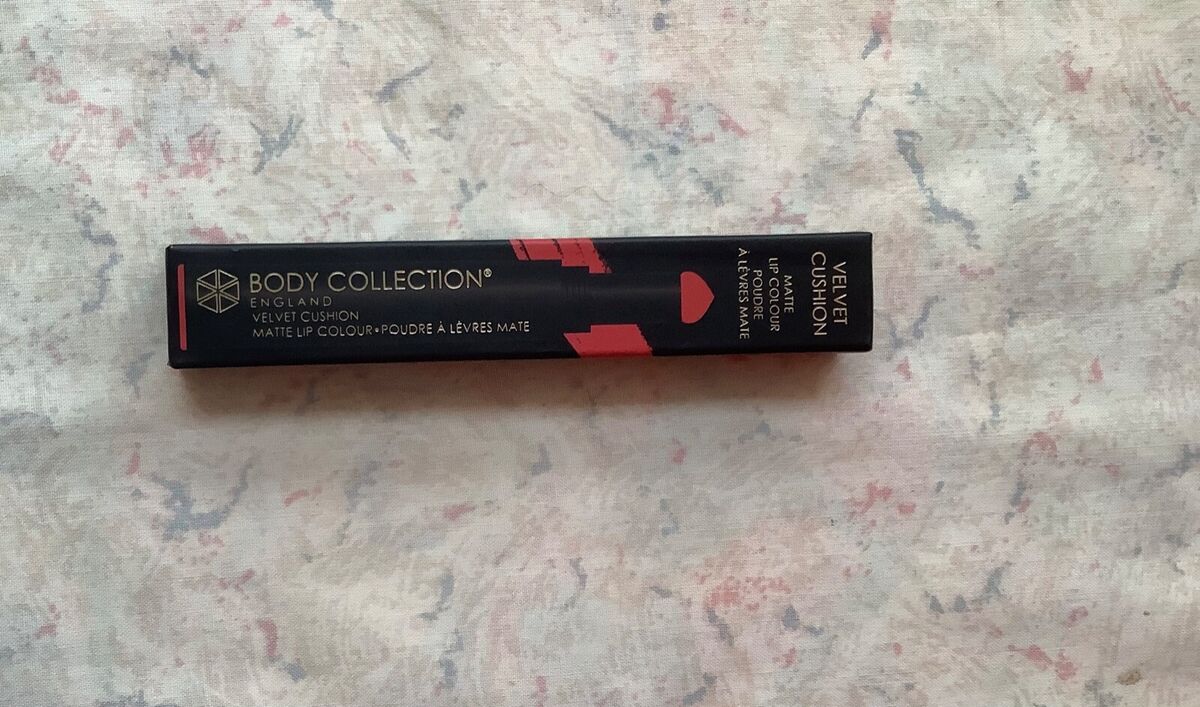 velvet matte lip colour